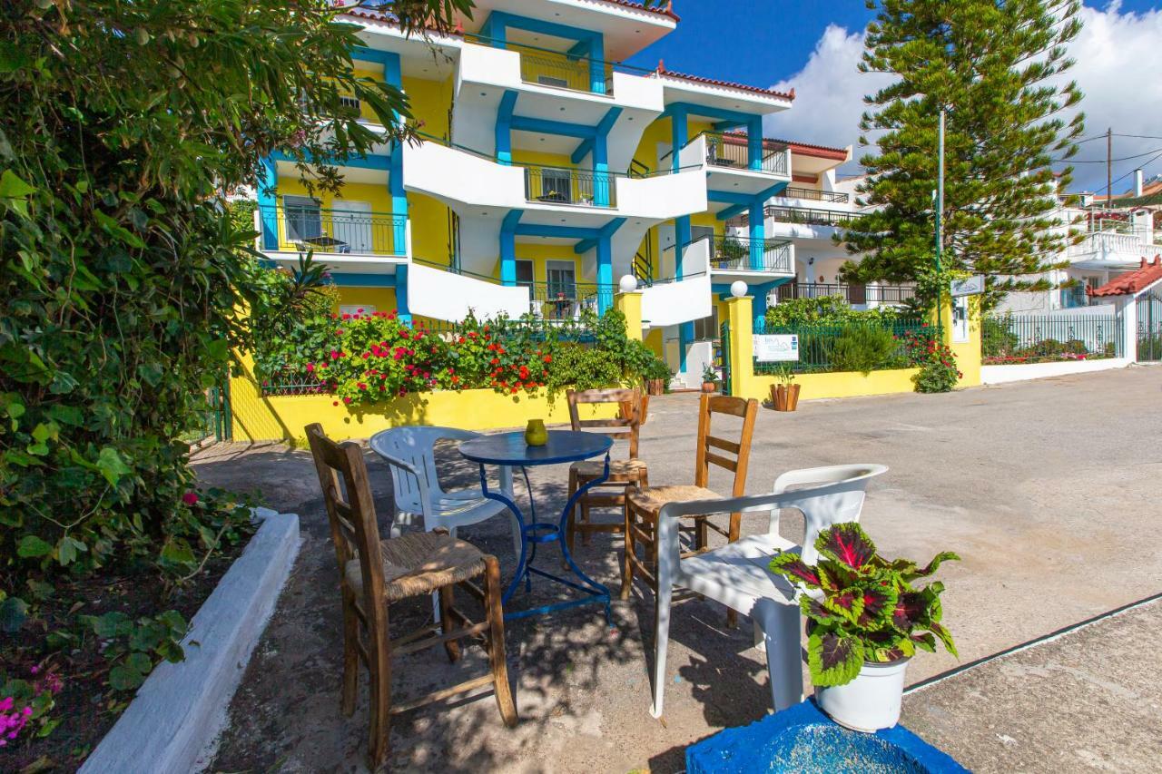 Iris Apartments Chrani Bagian luar foto